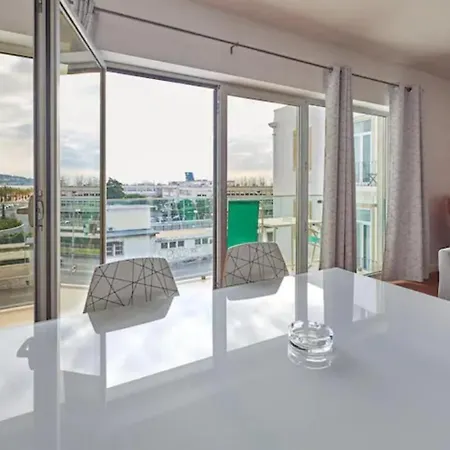 Guestready - Lexus Sea View Alges